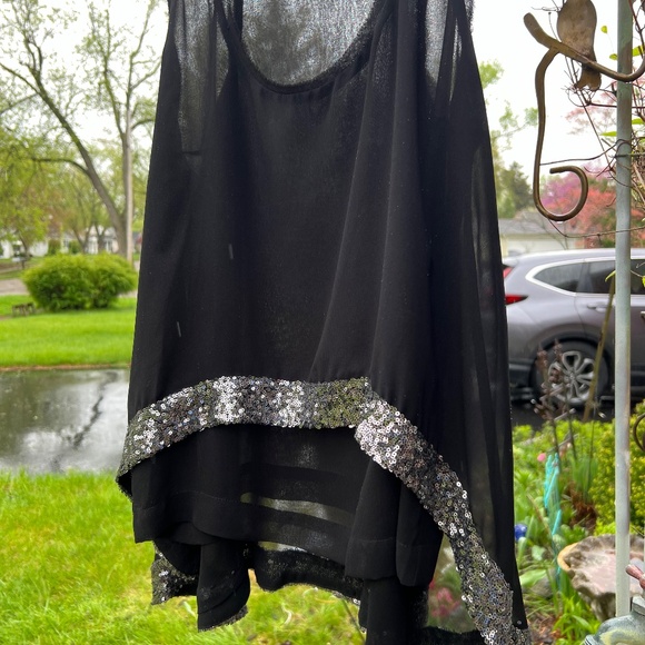 Black crepe tank top with seguins, Fora size M - Picture 3 of 3